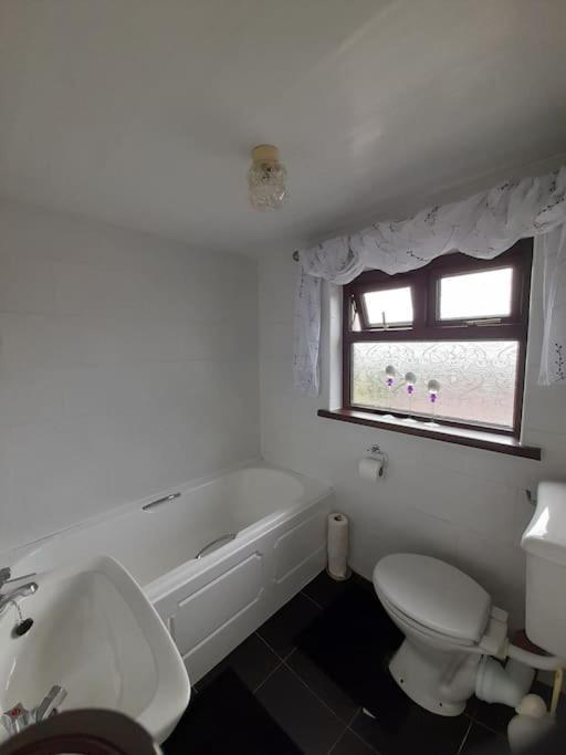 4 Bedroom Traditional Irish Farm House Killybegs Donegal Town Kültér fotó